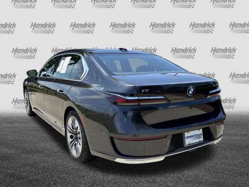Used 2023 BMW i7 xDrive60 AWD/4WD image 8