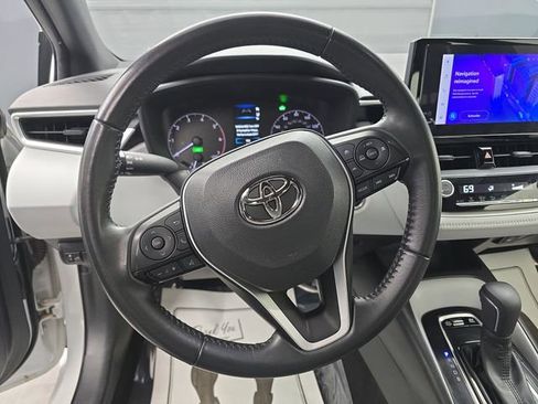 Used 2023 Toyota Corolla SE image 25
