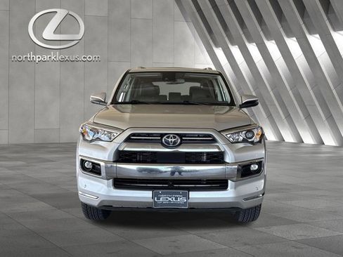 Used 2022 Toyota 4Runner Limited AWD/4WD image 27