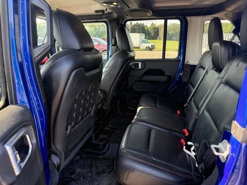 Used 2020 Jeep Wrangler Unlimited Rubicon w/ LED Lighting Group AWD/4WD image 4