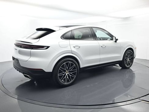 Certified 2024 Porsche Cayenne Coupe AWD/4WD image 15