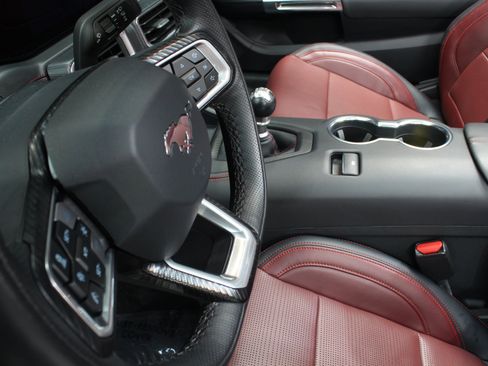 Used 2025 Ford Mustang GT Premium RWD image 35