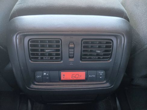 Used 2013 Nissan Pathfinder S FWD image 20