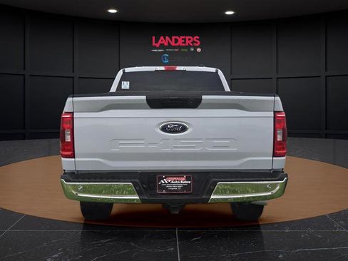 Used 2022 Ford F150 XLT w/ Trailer Tow Package image 3