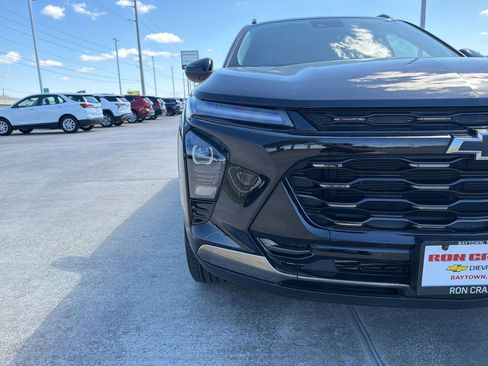 Used 2025 Chevrolet Trax ACTIV w/ Driver Confidence Package image 22