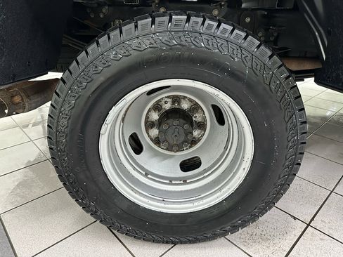 Used 2023 Ford F350 XLT image 18