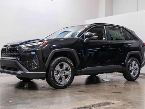 Certified 2025 Toyota RAV4 XLE AWD/4WD image 3