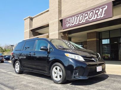 Used 2019 Toyota Sienna LE w/ LE Preferred Package