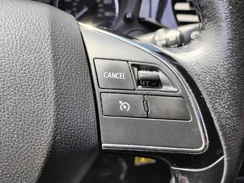 Used 2017 Mitsubishi Outlander ES AWD/4WD image 23