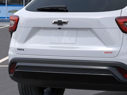 New 2026 Chevrolet Trax RS w/ Sunroof Package image 38