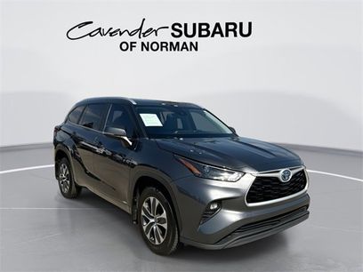 Used 2023 Toyota Highlander XLE
