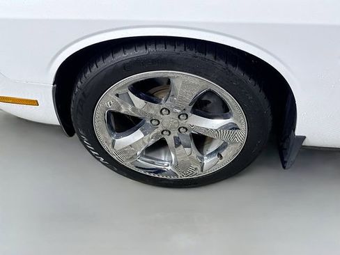 Used 2014 Dodge Challenger R/T Plus RWD image 23