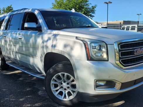 Used 2016 GMC Yukon XL SLE AWD/4WD image 1
