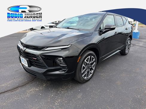 Used 2025 Chevrolet Blazer RS AWD/4WD image 1