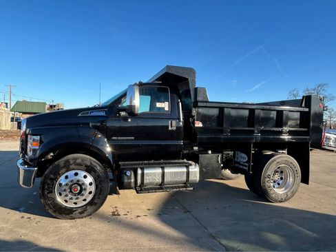 New 2026 Ford F650 Reg Cab image 1