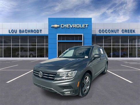 Used 2020 Volkswagen Tiguan SEL image 4