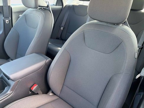 New 2026 Kia K4 FWD image 17