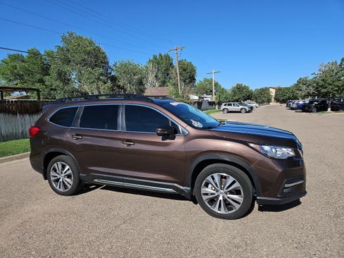 Used 2020 Subaru Ascent Limited AWD/4WD image 2