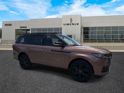 New 2026 Lincoln Navigator Black Label AWD/4WD image 1