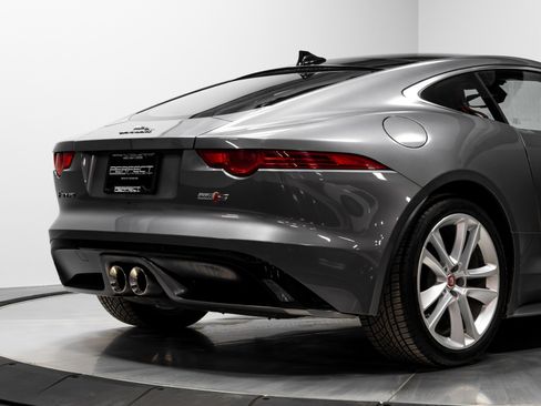 Used 2016 Jaguar F-TYPE S image 13