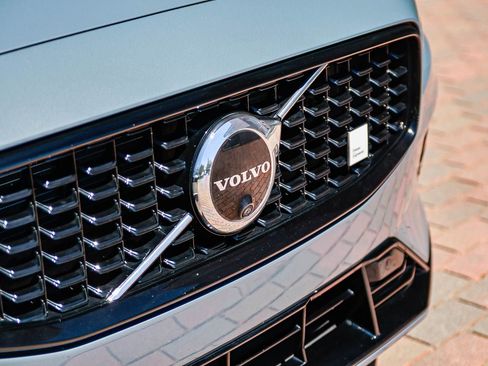 Used 2023 Volvo V60 T8 Polestar image 12