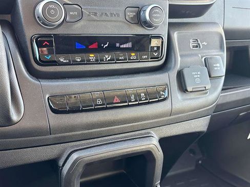 New 2025 RAM ProMaster 1500 w/ Quick Order Package 22G SLT image 9