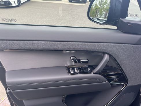 New 2026 Land Rover Range Rover Sport Dynamic SE AWD/4WD image 11