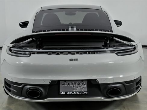 Used 2024 Porsche 911 Carrera T RWD image 11