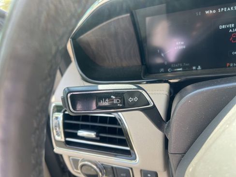 Used 2021 Lincoln Navigator Reserve w/ Luxury Package image 26