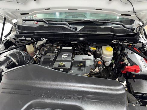 Used 2022 RAM 3500 Tradesman AWD/4WD image 41