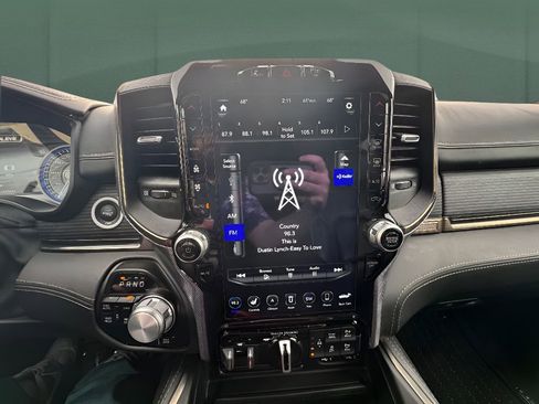 Used 2021 RAM 1500 Limited image 17