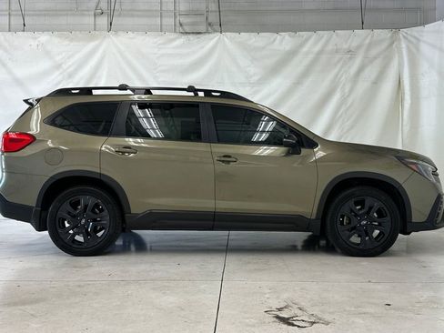 Used 2023 Subaru Ascent Onyx Edition AWD/4WD image 3