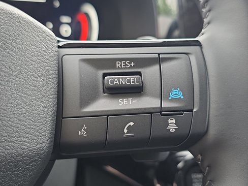 New 2026 Nissan Pathfinder Platinum AWD/4WD image 28