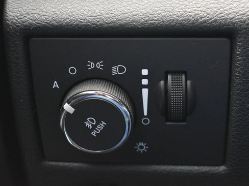 Used 2015 Jeep Grand Cherokee High Altitude image 18