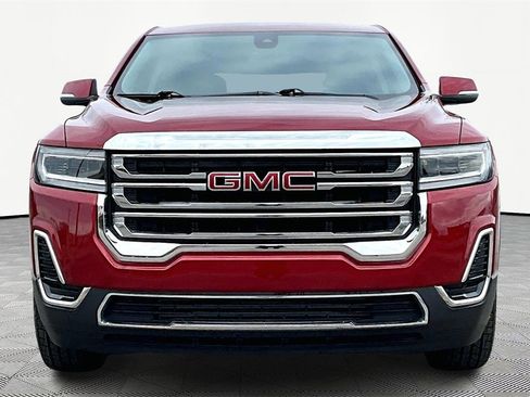 Used 2023 GMC Acadia SLE image 3