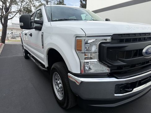 Used 2022 Ford F250 XL w/ Power Equipment Group AWD/4WD image 7