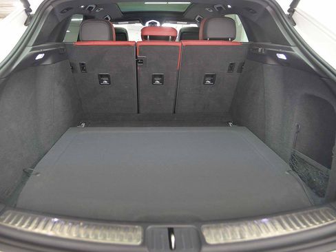 Used 2023 Porsche Macan S image 11