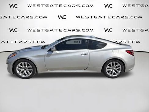 Used 2013 Hyundai Genesis 3.8 RWD image 11