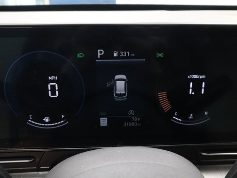 Used 2024 Hyundai Kona SE image 28