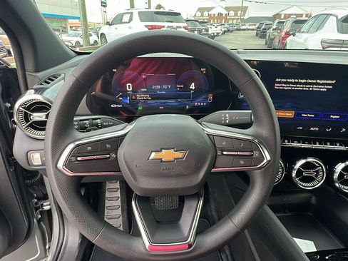 New 2026 Chevrolet Blazer EV LT AWD/4WD image 17