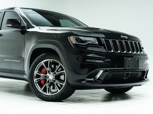 Used 2015 Jeep Grand Cherokee SRT w/ Trailer Tow Group IV AWD/4WD image 4
