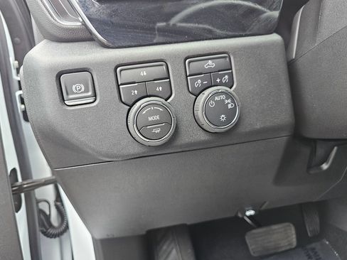 Certified 2026 Chevrolet Silverado 2500 LT AWD/4WD image 30