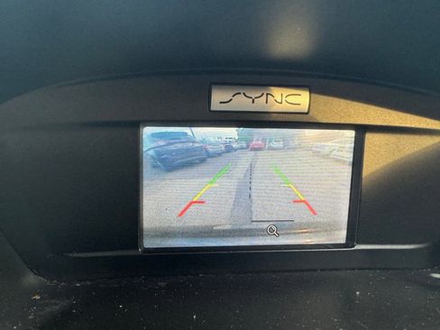 Used 2015 Ford Escape SE FWD image 17