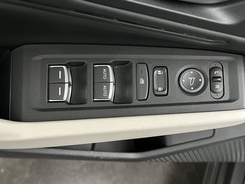 Used 2024 Honda Accord EX image 17