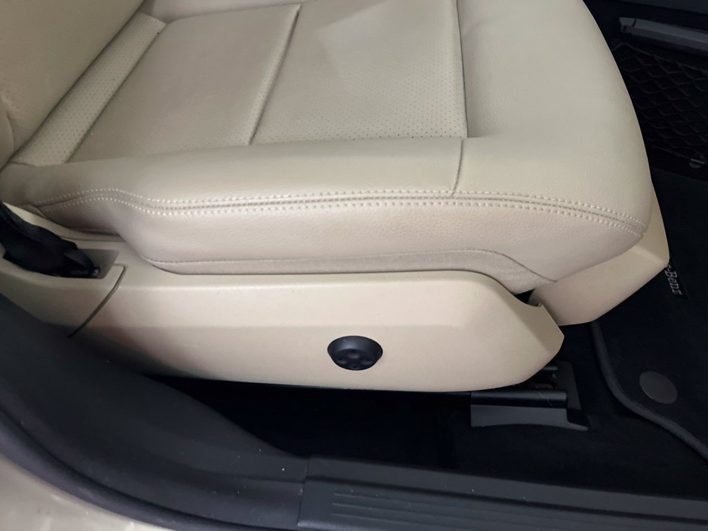 Used 2010 Mercedes-Benz E 350 Sedan image 53