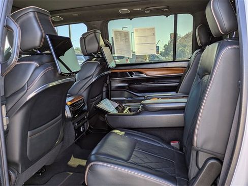 Used 2022 Jeep Grand Wagoneer Series III w/ Rear Seat Video Group 1 image 14
