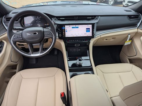 New 2026 Jeep Grand Cherokee L Limited image 5