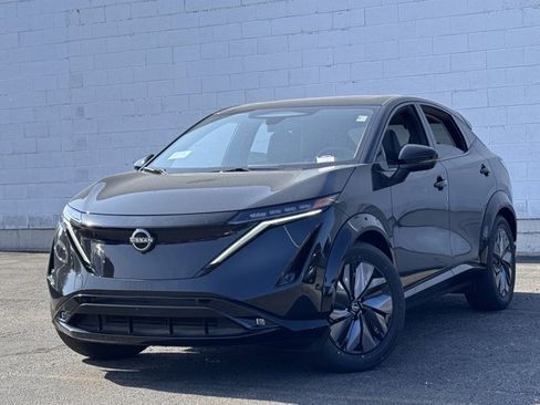 New 2025 Nissan Ariya Platinum image 38