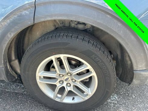 Used 2025 Ford Explorer Active AWD/4WD image 12