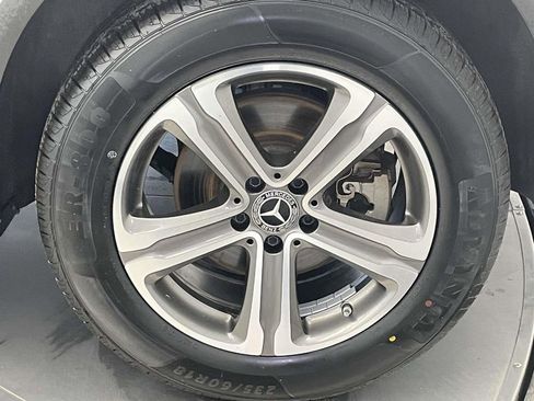 Used 2020 Mercedes-Benz GLC 300 4MATIC image 12